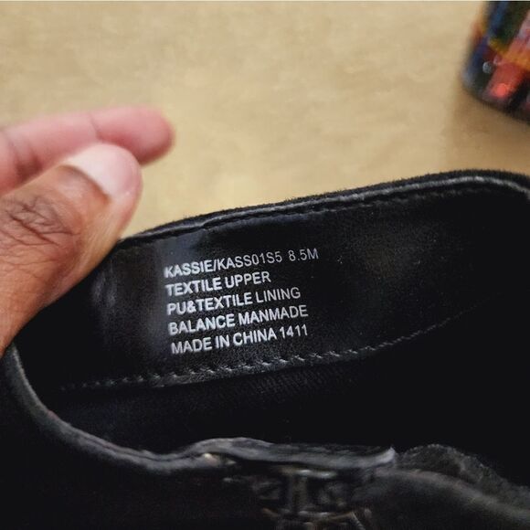 Betsy Johnson - Picture 10 of 15